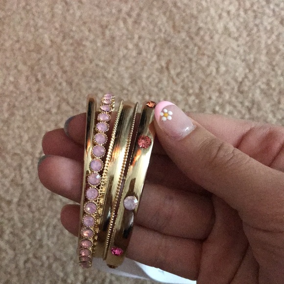 Loft 4 Piece Bracelet Set - Picture 2 of 2